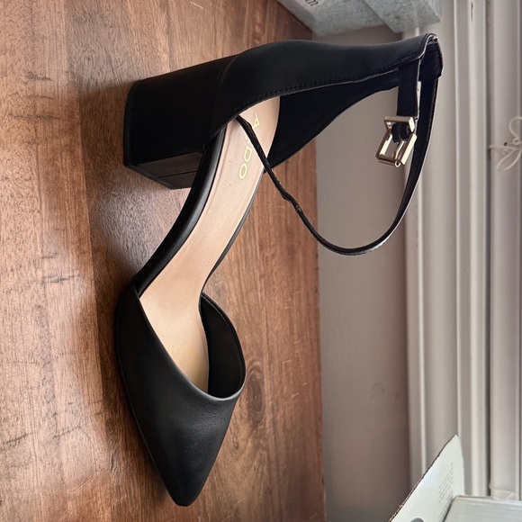 Aldo Elegant Black Heels - Picture 2 of 7